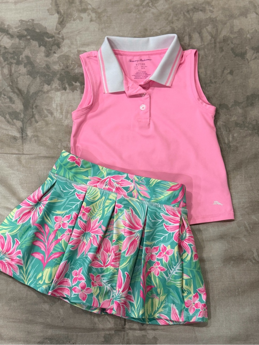TOMMY BAHAMA size 2-3 yrs set